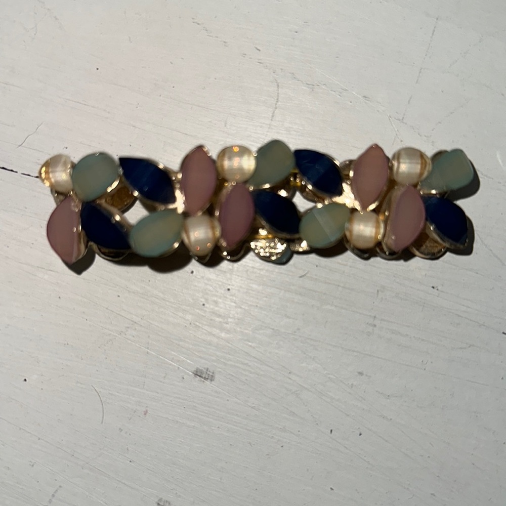 EUC GOLD AND STONE BRACELET STRETCH BLUE, TEAL, PINK AND CLEAR STONES